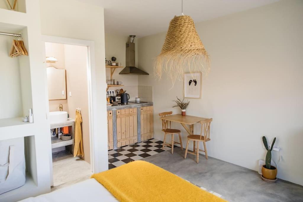 Casa Da Aldeia - Small House -Terra - Peniche - Baleal Guest House Casais Brancos Exterior photo